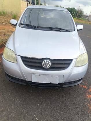 VOLKSWAGEN FOX 1.0 MI TREND 8V FLEX 4P MANUAL VOLKSWAGEN FOX 1.0 MI TREND 8V FLEX 4P MANUAL